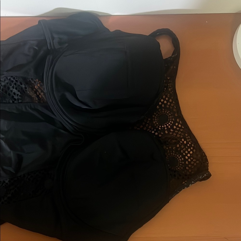 Adore me black lace Swimsuit - Picture 11 of 11
